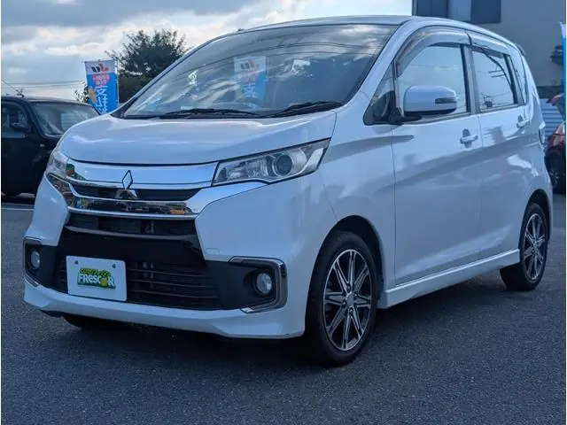 Mitsubishi EK Custom 2016 из Японии