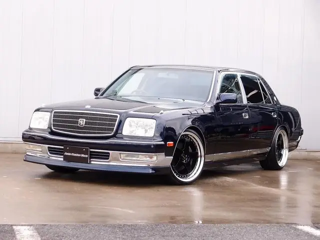 Toyota Century Sedan 2010 из Японии