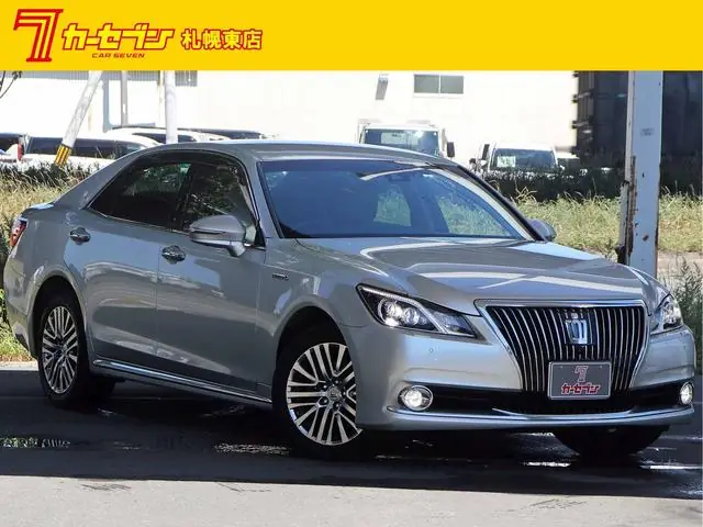 Toyota Crown Majesta 2016 из Японии