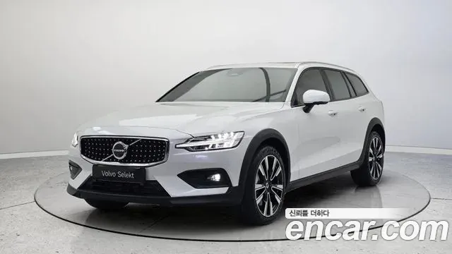 Volvo V60 2024 из Кореи