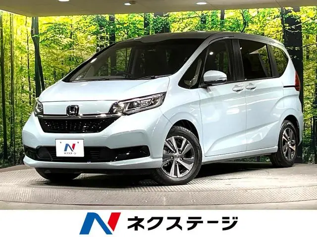 Honda Freed Hybrid 2023 из Японии
