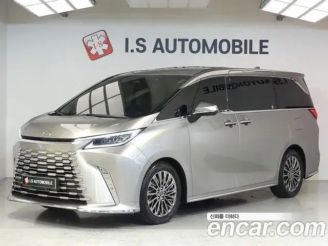 Lexus LM 2024 из Кореи