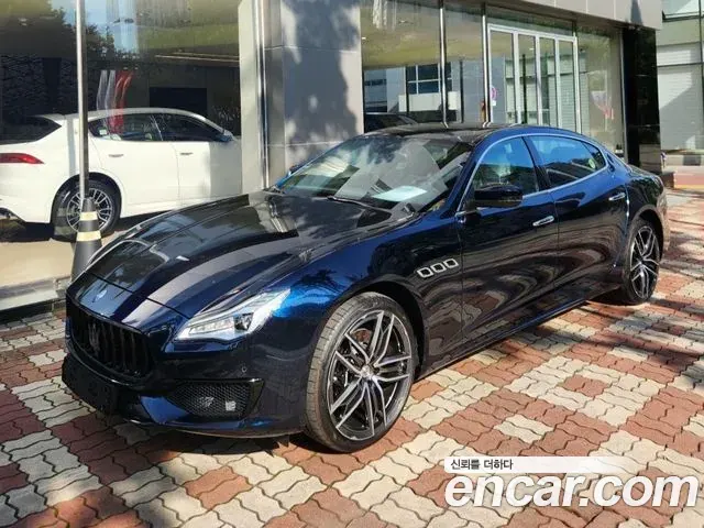 Maserati Quattroporte 2023 из Кореи