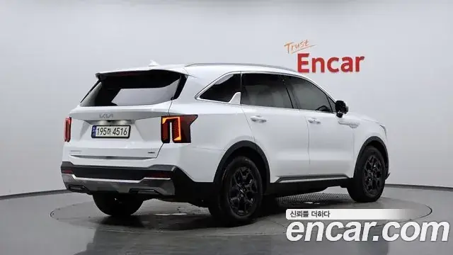 Kia Sorento 2023 из Кореи
