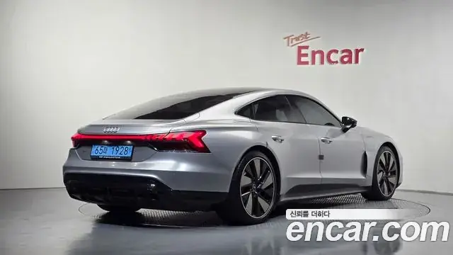 Audi e-tron GT 2021 из Кореи