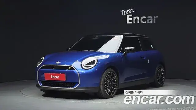 MINI Cooper 2024 из Кореи