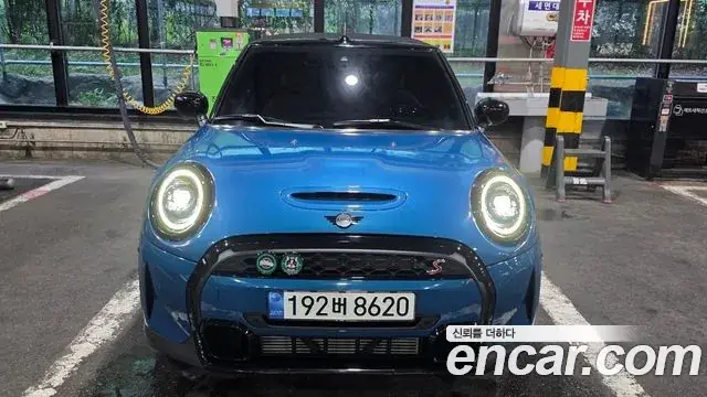 MINI Cooper Convertible 2022 из Кореи