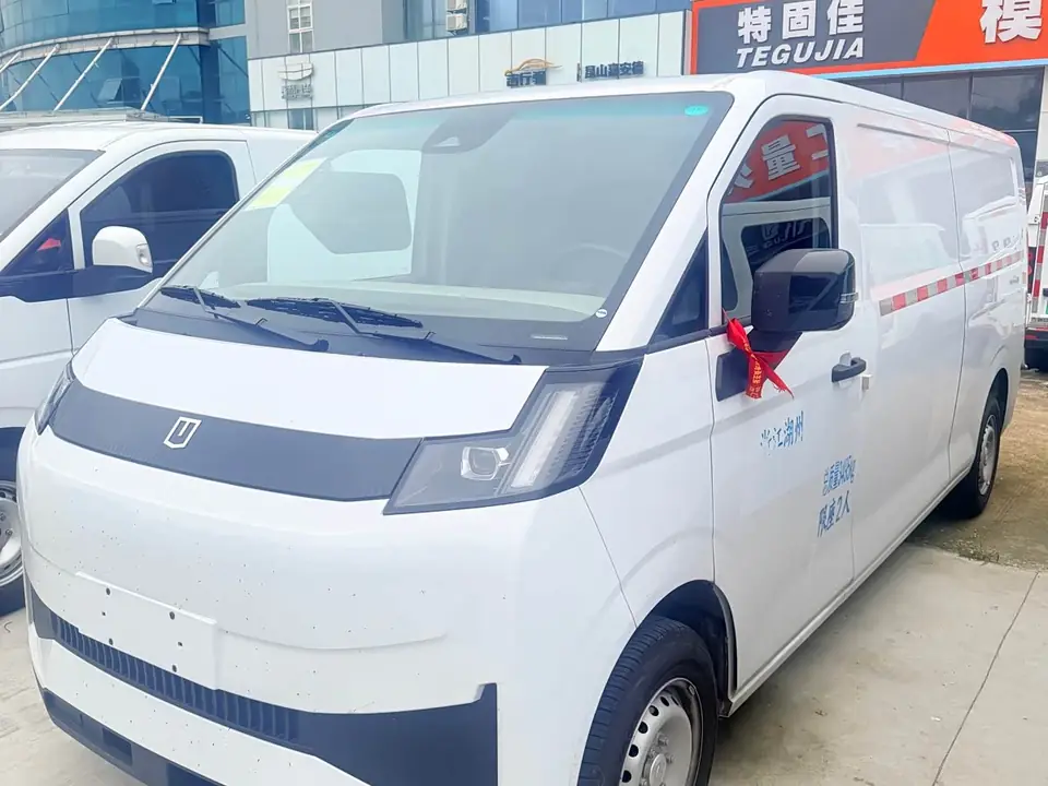 Geely V 2026 из Китая