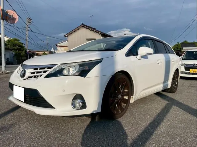 Toyota Avevsis Wagon 2015 из Японии