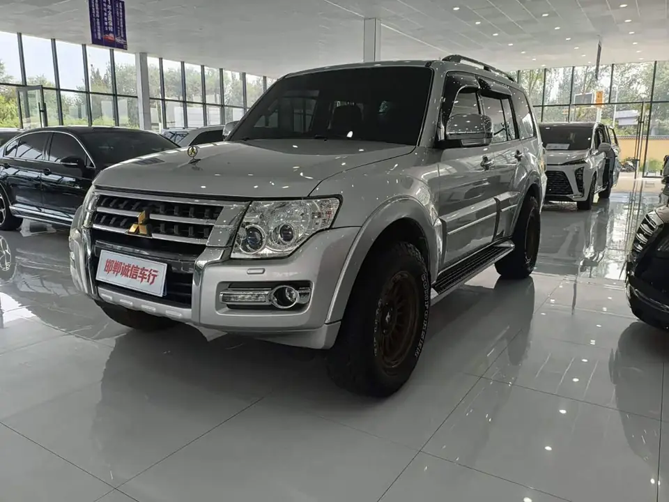 Mitsubishi V97 2018 из Китая