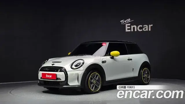 MINI Cooper 2023 из Кореи