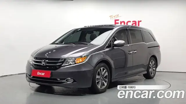 Honda Odyssey 2016 из Кореи