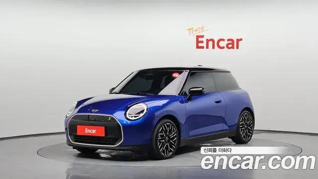 MINI Cooper 2024 из Кореи
