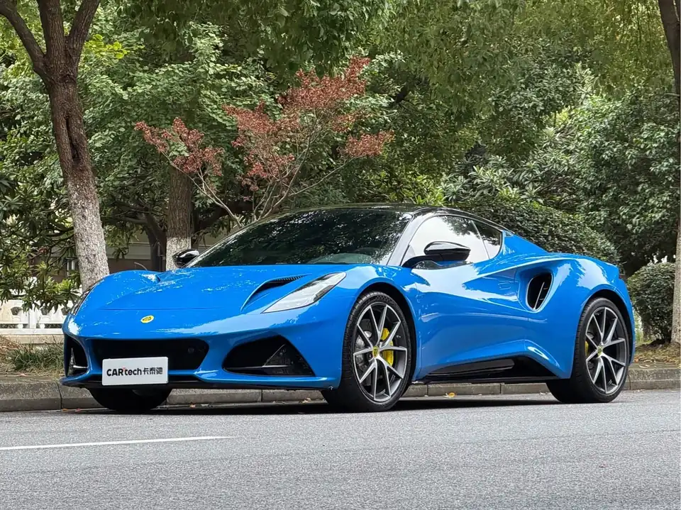 Lotus EMIRA 2023 из Китая