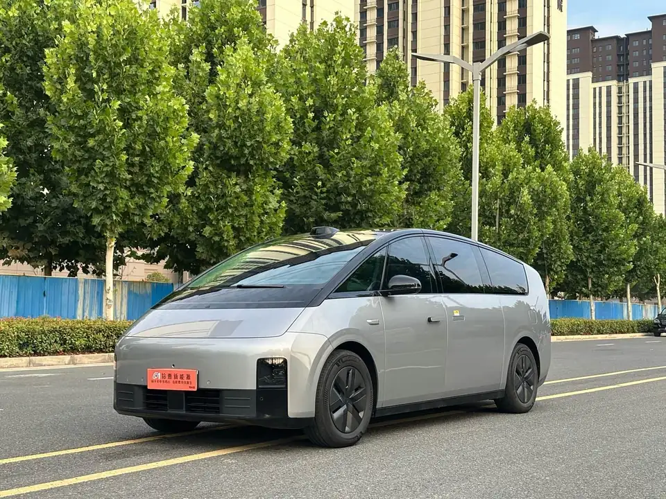 Li Auto MEGA 2024 из Китая