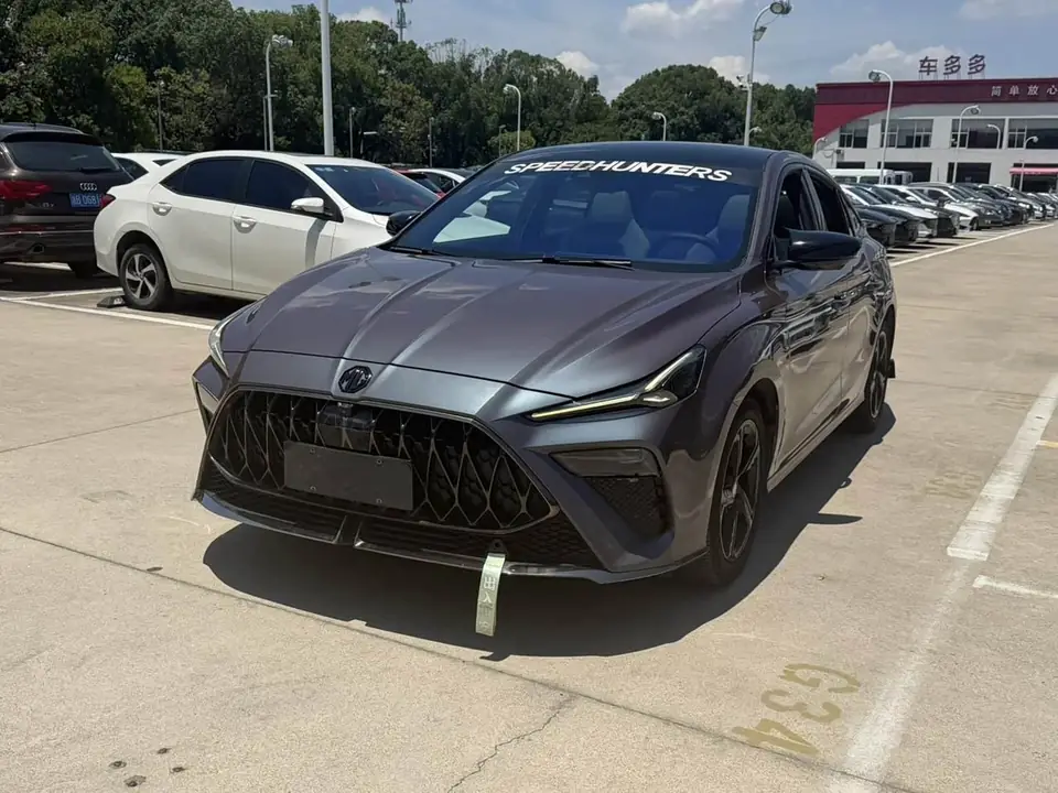 MG MG5 2022 из Китая