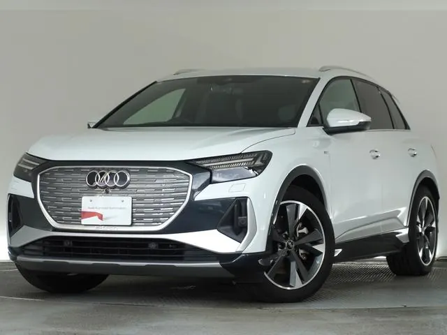 Audi Q4 E-tron 2023 из Японии