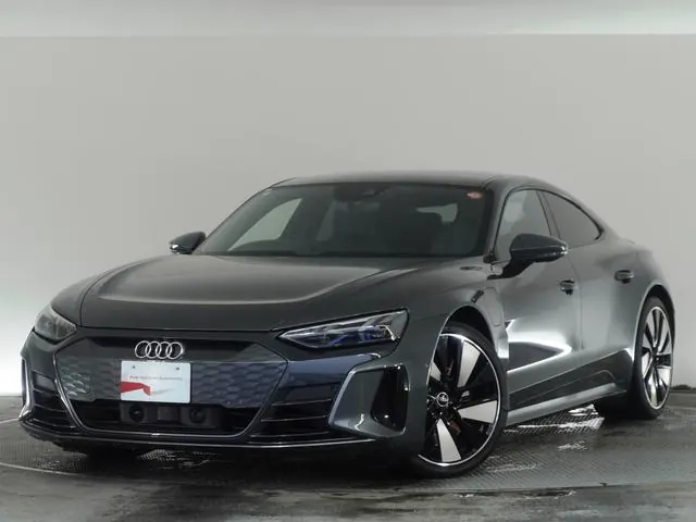 Audi E-tron GT Quattro 2023 из Японии