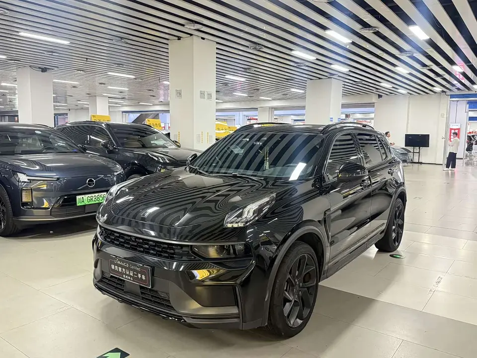 Lynk & Co 01 2021 из Китая
