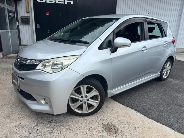Subaru Trezia 2011 из Японии