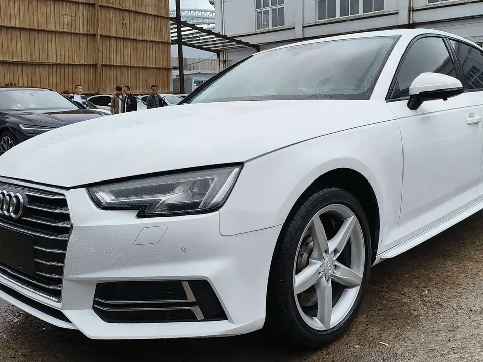 Audi A4L 2018 из Китая