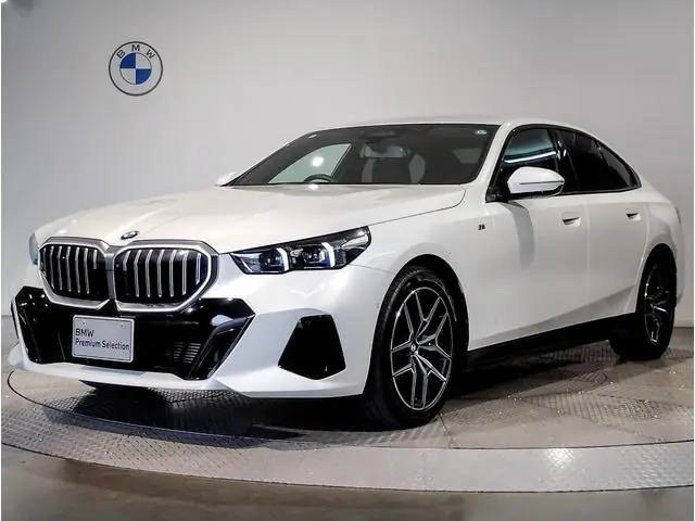 BMW 5 Series Sedan 2024 из Японии