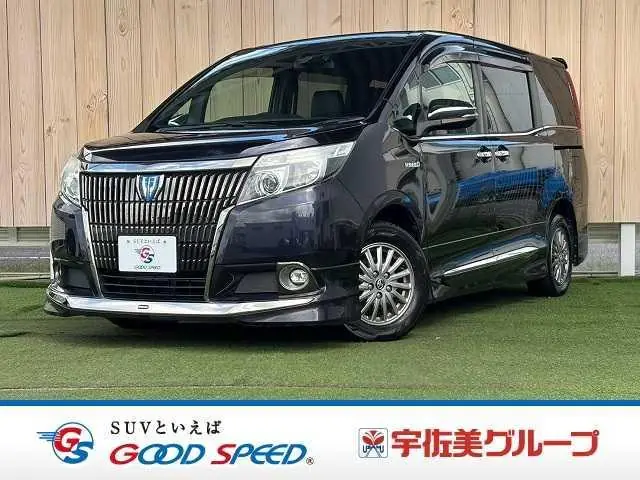 Toyota Esquire 2017 из Японии