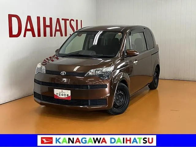 Toyota Spade 2013 из Японии