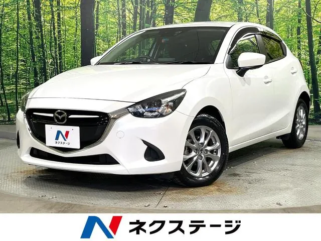 Mazda Demio 2016 из Японии