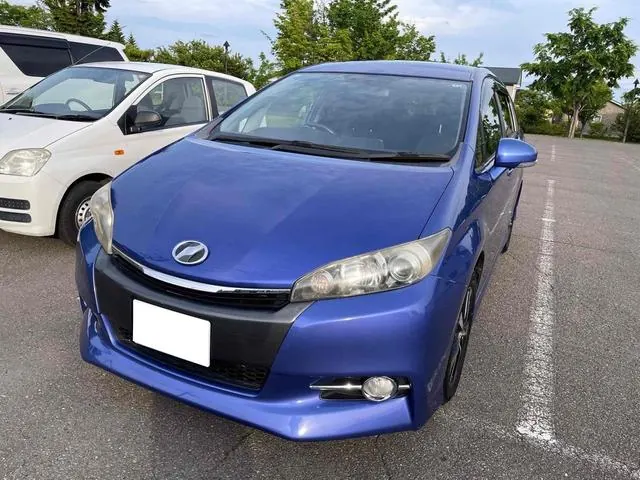 Toyota Wish 2013 из Японии