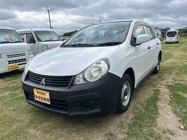 Mitsubishi Lancer Cargo 2013 из Японии