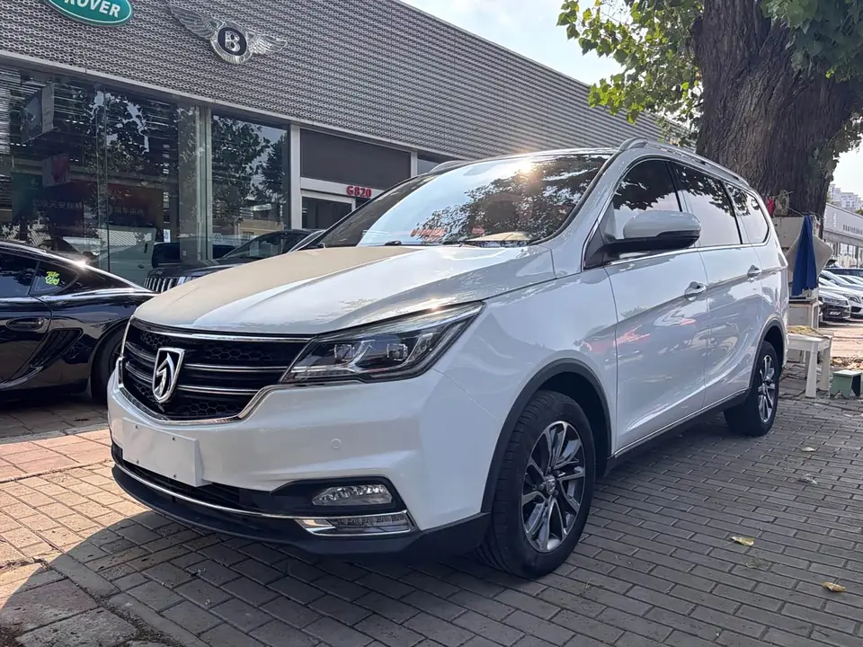 Baojun 730 2017 из Китая