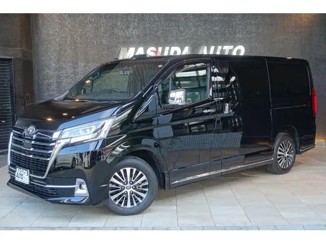 Toyota Granace 2022 из Японии