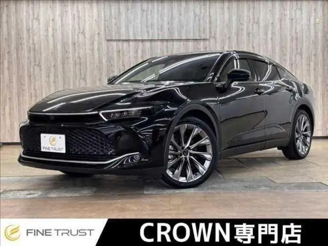 Toyota Crown Crossover 2023 из Японии