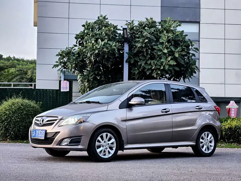 BAIC E 2012 из Китая
