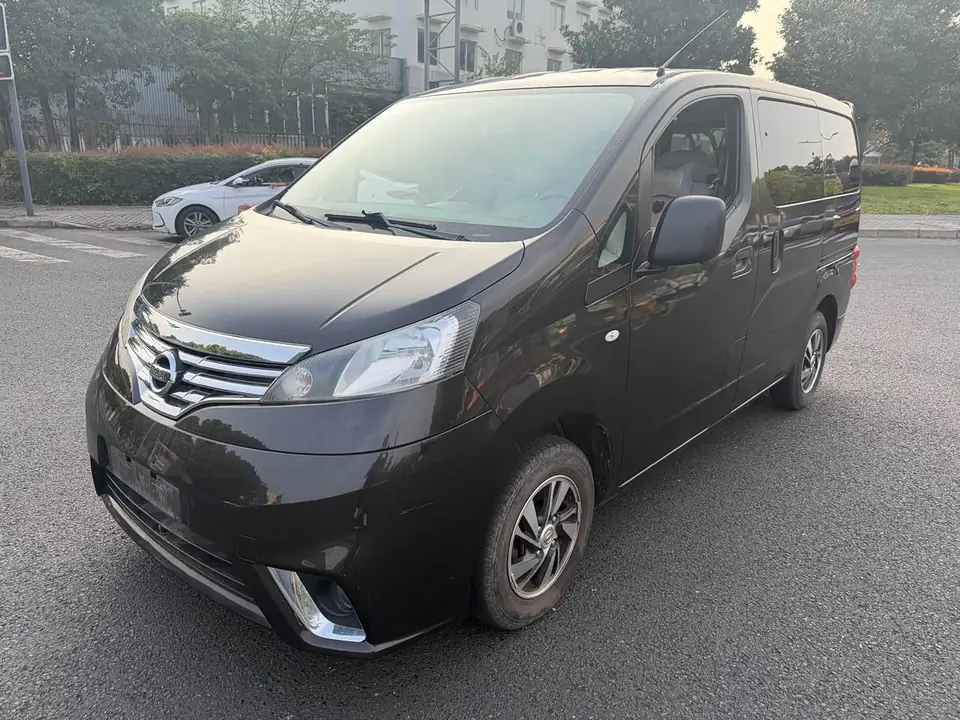 Nissan NV200 2015 из Китая