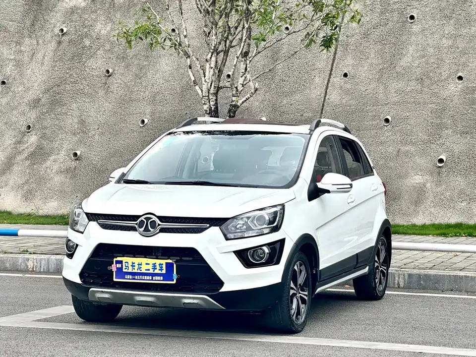 BAIC X25 2016 из Китая