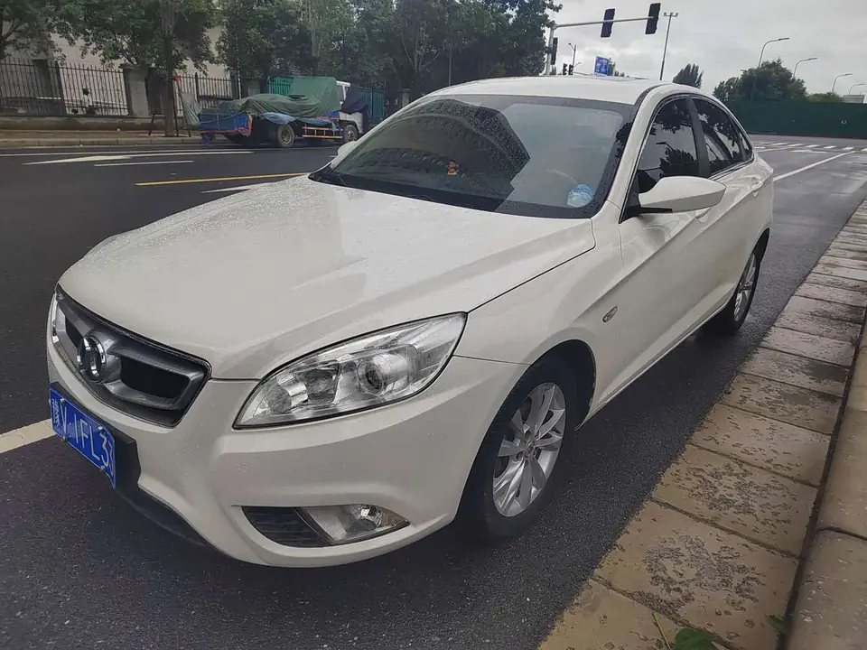 BAIC D50 2015 из Китая