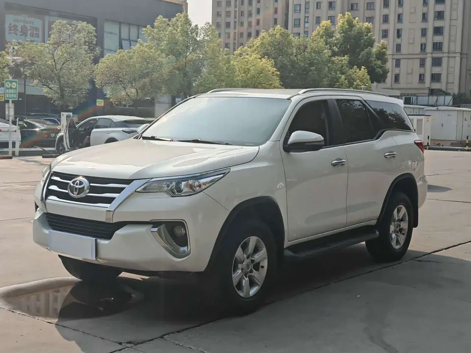 Toyota Fortuner 2018 из Китая