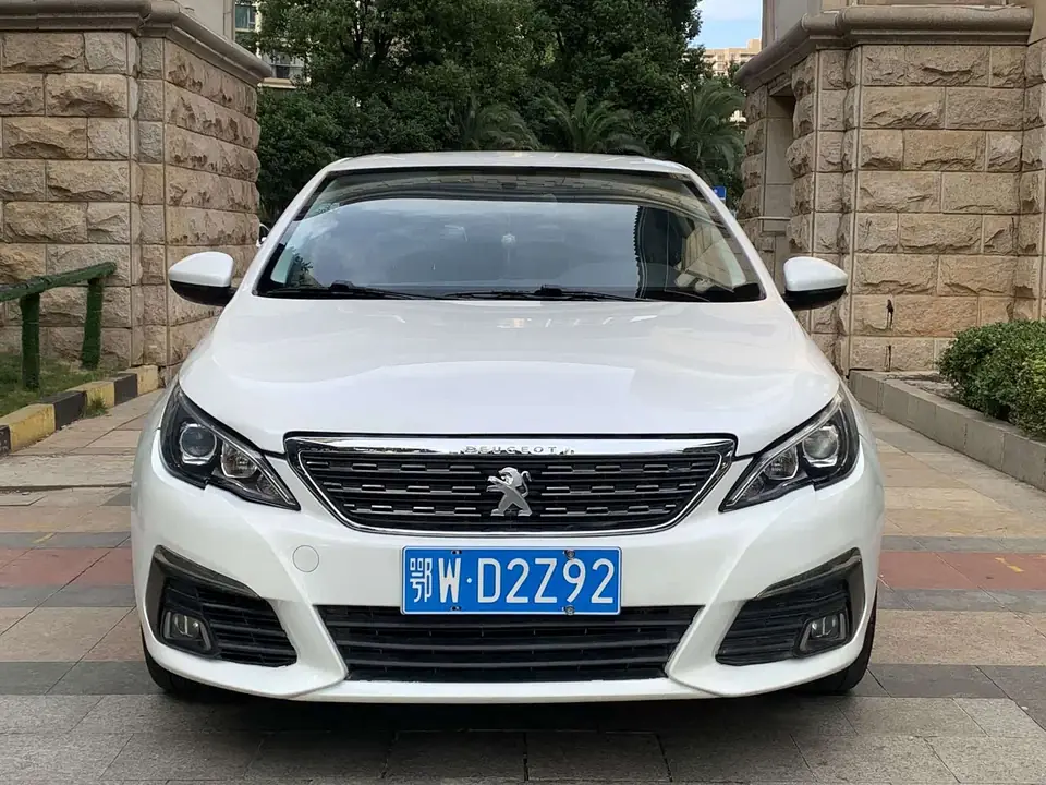 Peugeot 308 2017 из Китая
