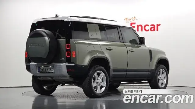 Land Rover Defender 2022 из Кореи